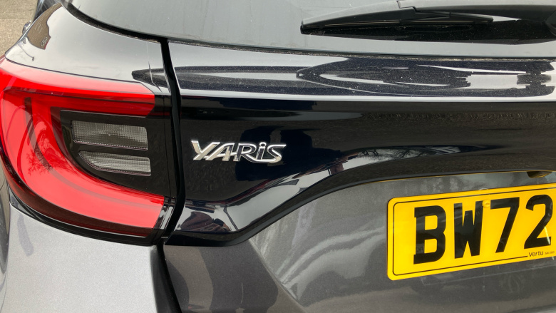 Toyota Yaris 1.5 Hybrid Design 5dr CVT Hybrid Hatchback